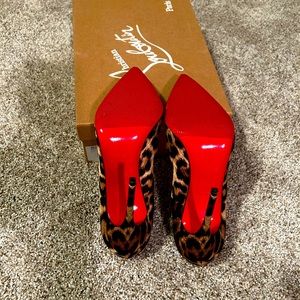 New Christian Louboutin So Kate. Red sole protector.